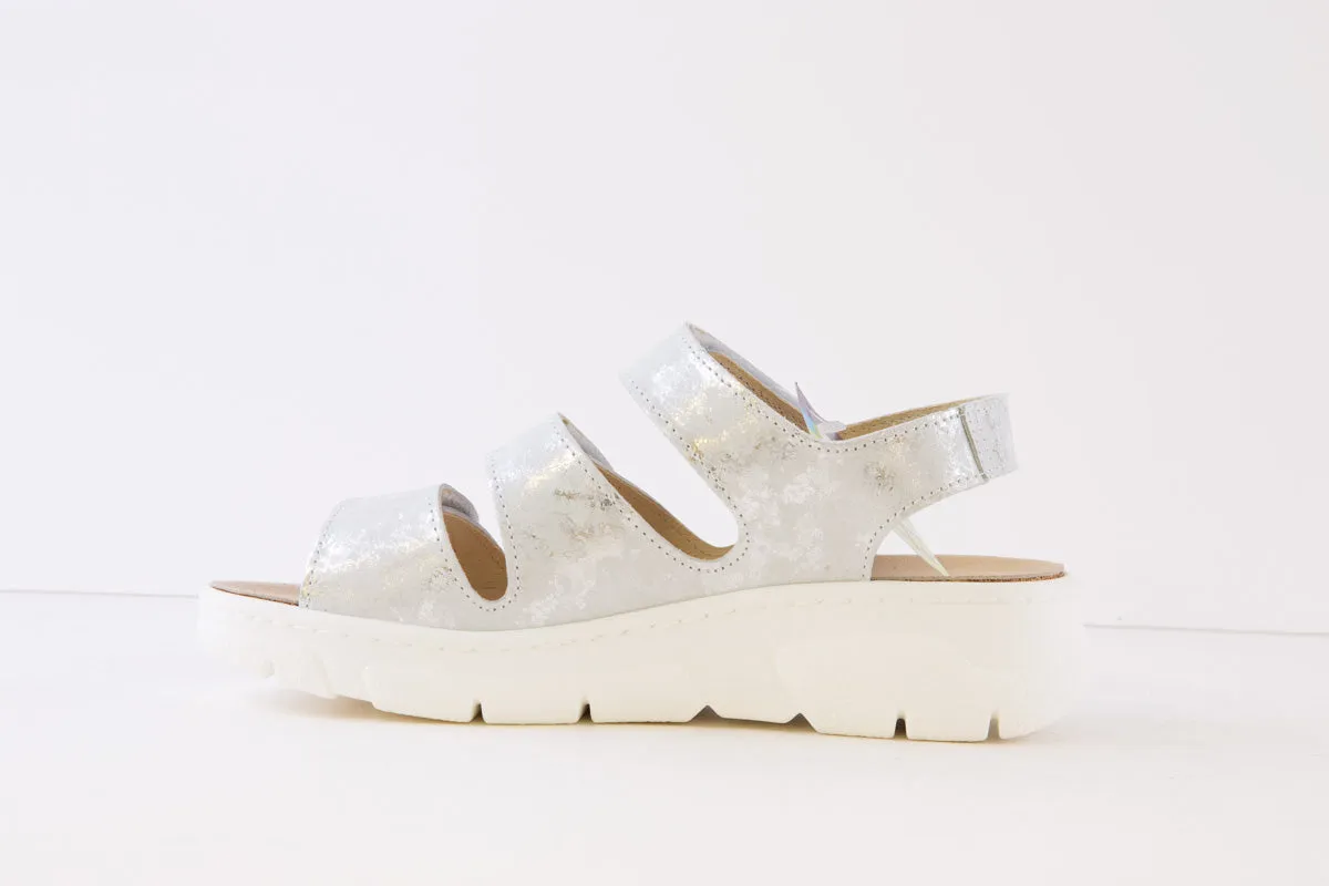 BELVIDA - 81.002 VELCRO STRAP COMFORT SANDAL - SILVER