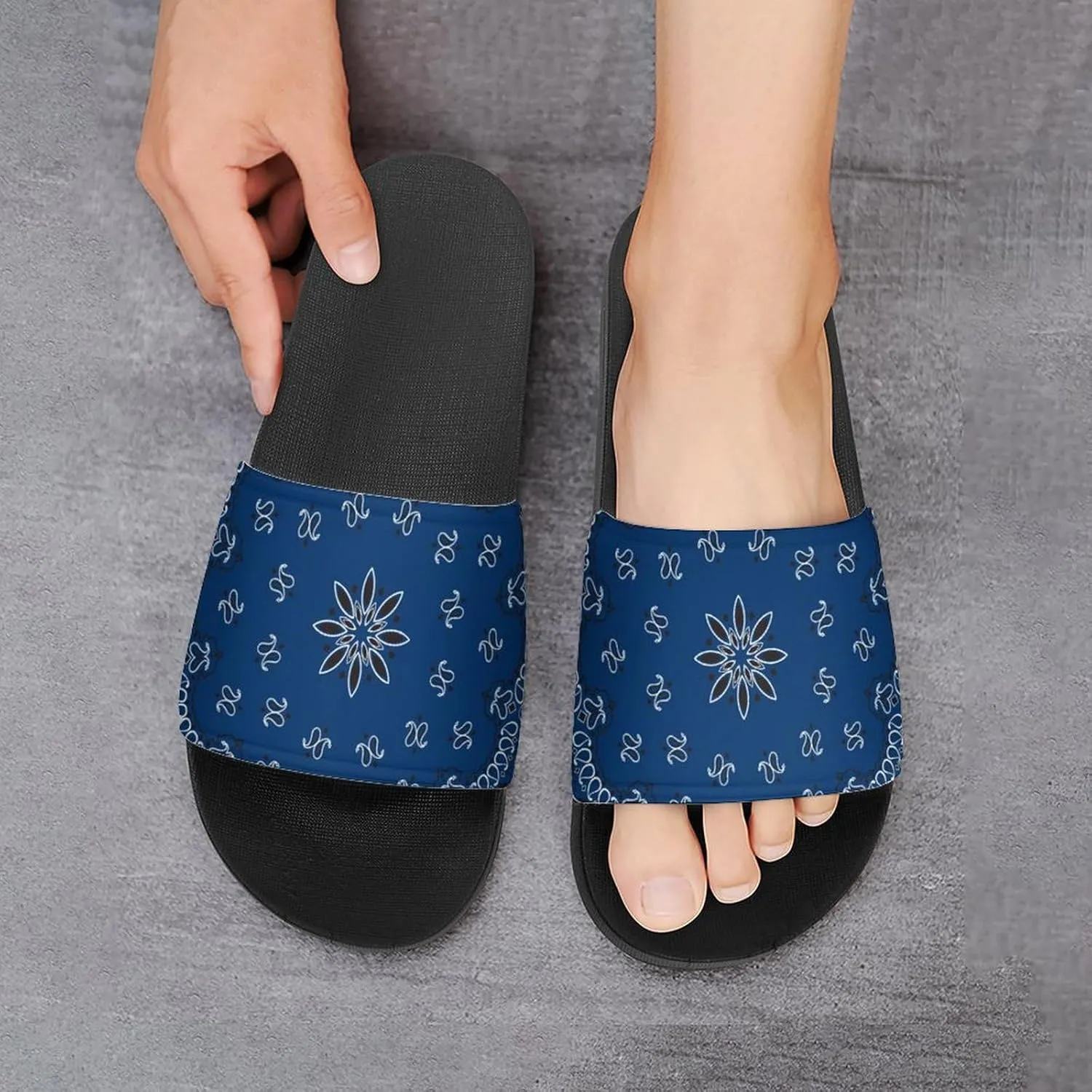 Blue Paisley Bandana Funny Slide Sandals Non-Slip PVC Shower Slipper House Shoes Open Toe Slippers for Adult