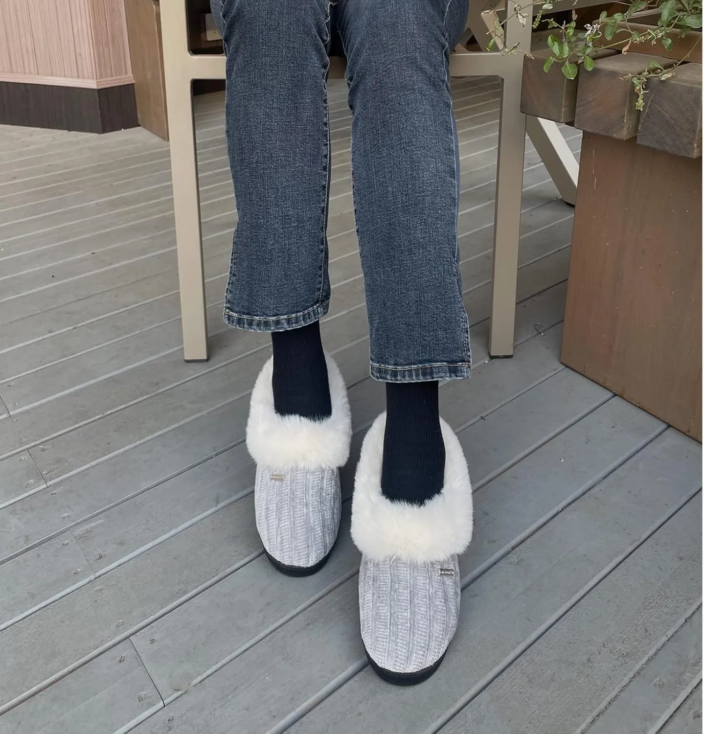 Chenille Fuzzy Fluffy House Slippers For Women,Memory Foam Slip-on Slipper Plush Fur Collar Comfy Warm Bedroom Slippers Indoor & Outdoor