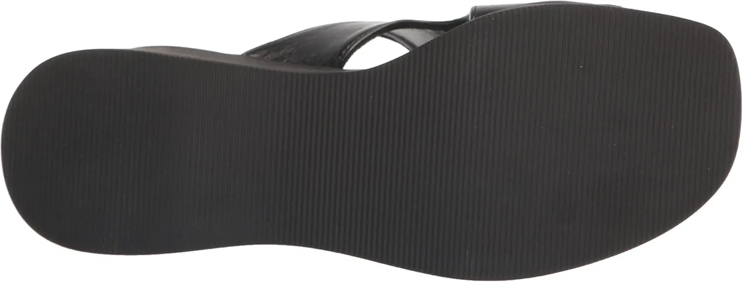 Chinese Laundry Women's Taysha Wedge Sandal