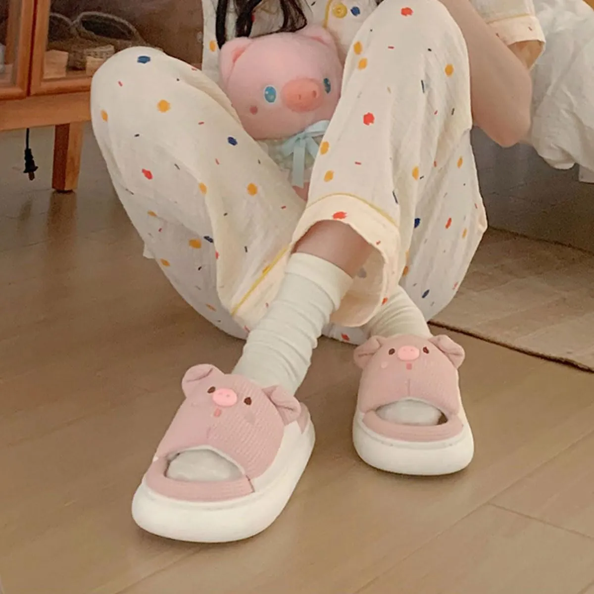Cute Pig Shape House Slippers for Women,Indoor Outdoor Cartoon Animal Slippers for Girls,Thick Sole Bedroom Slippers