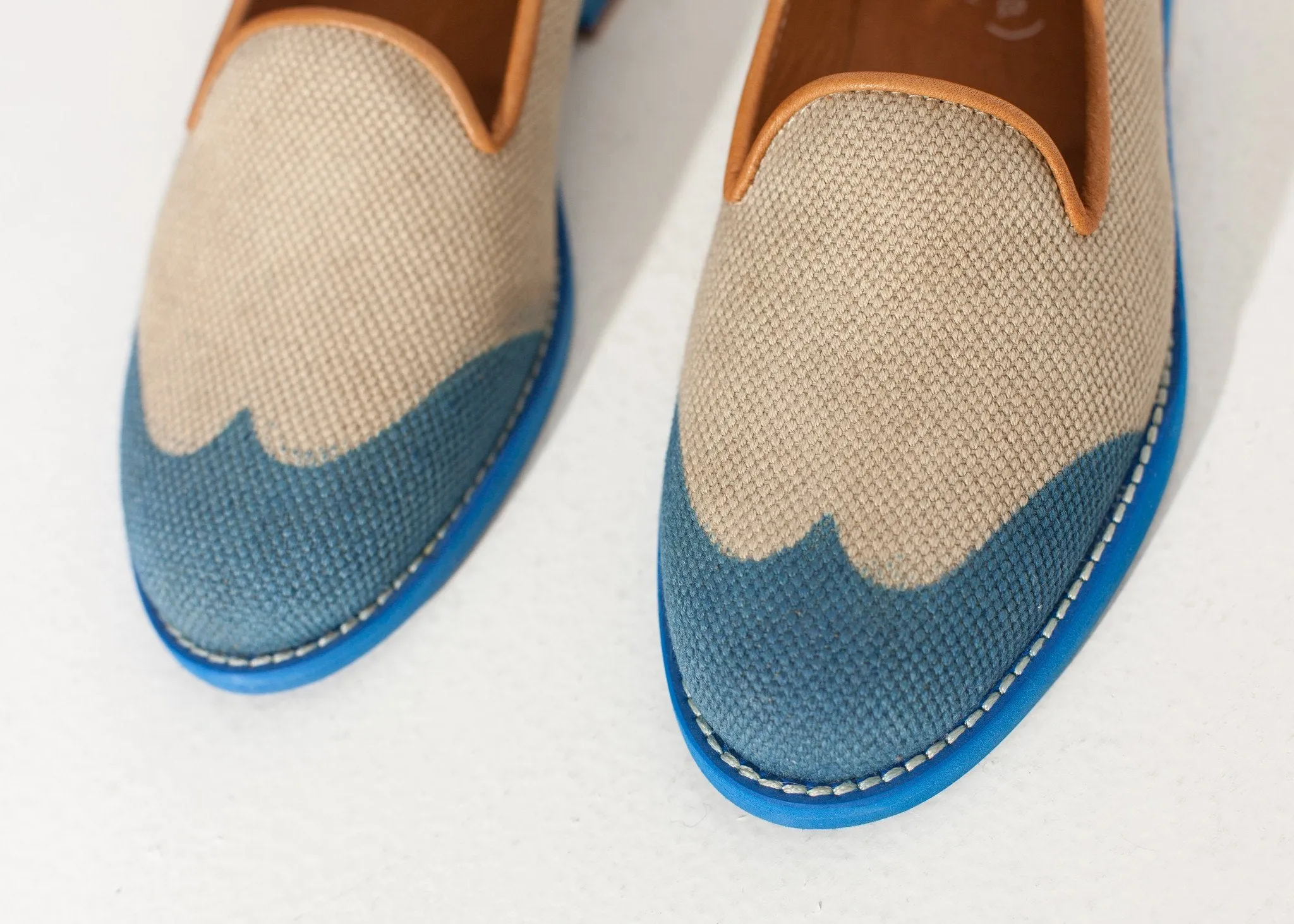 Door-to-door Wingtip Loafer in Blue Holiday markdown