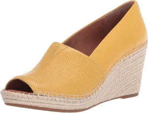 Gentle Souls by Kenneth Cole Women's Charli A-line 2 Wedge Sandal