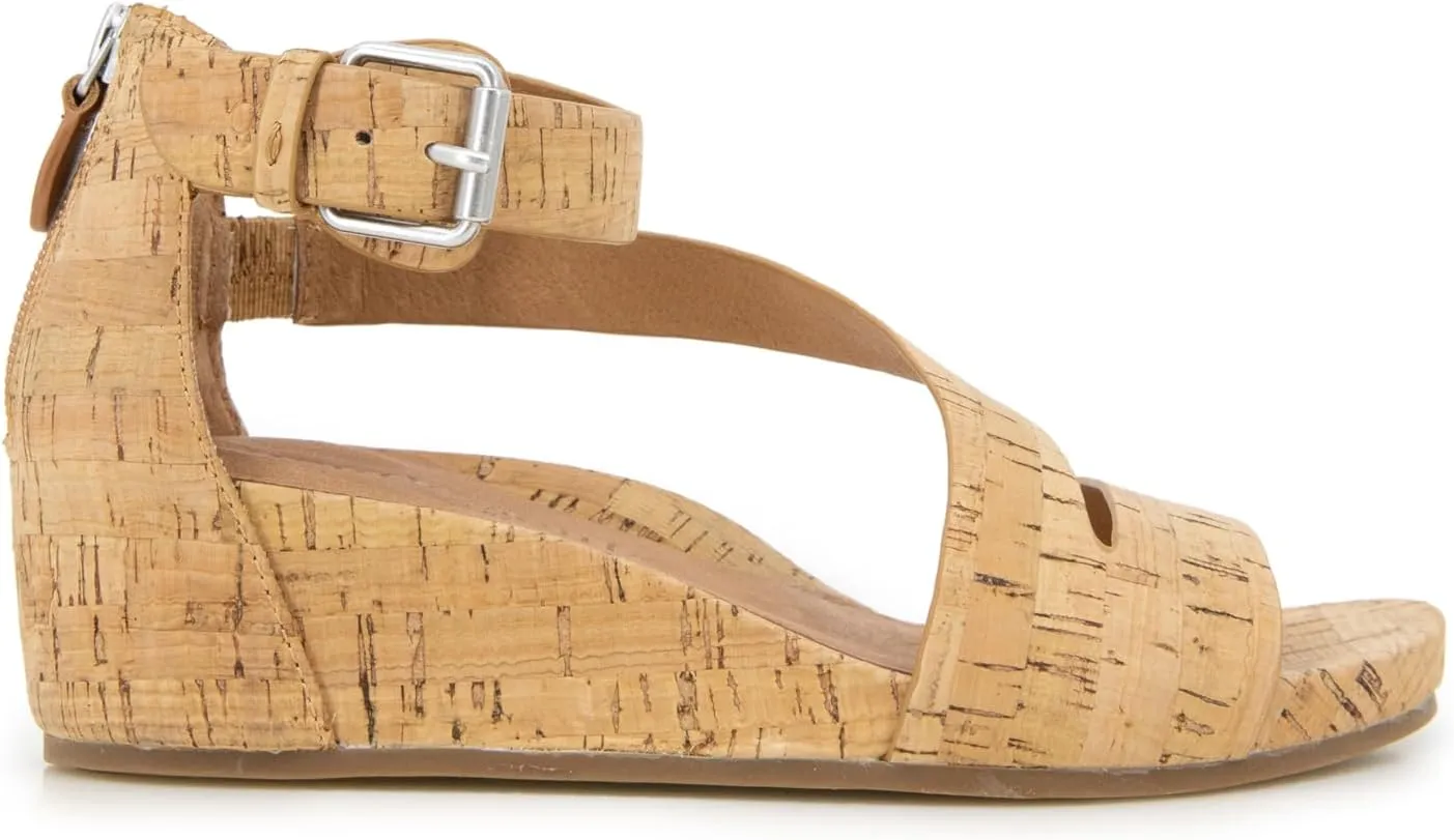 Gentle Souls by Kenneth Cole Women's Gwen Wedge Sandal