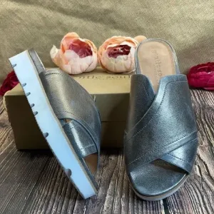 Gentle Souls Pewter Leather Sandals 8M