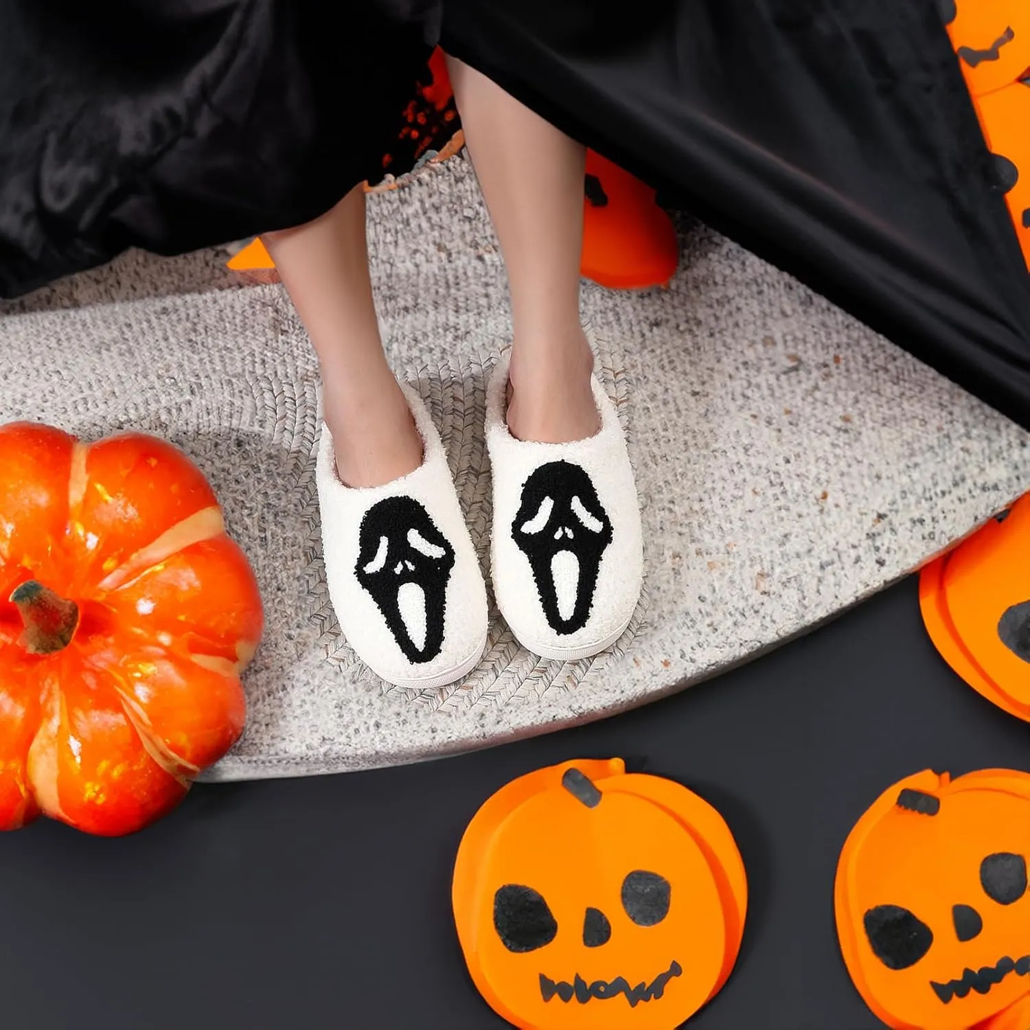 Halloween Christmas Slippers Holiday Slipper House Shoes Home Slipper for Women Fuzzy Outdoor Indoor Bedroom Slippers