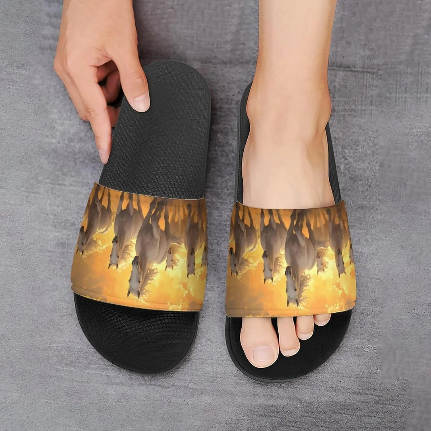Horses Running in The Sunset Slippers Indoor Outdoor Unisex House Slipper Shower Slippers Non-Slip Open Toe Shoes