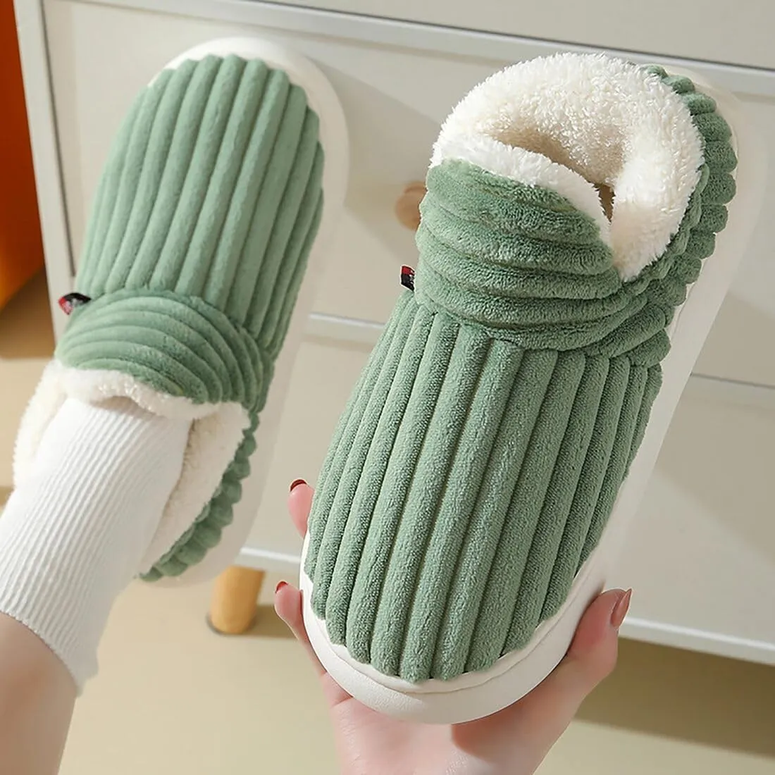 Hrtesus Pluffi The Cozy & Stylish Slipper, Pluffi Slipper Booties for Women Men, Warm Plush Lining House Slippers
