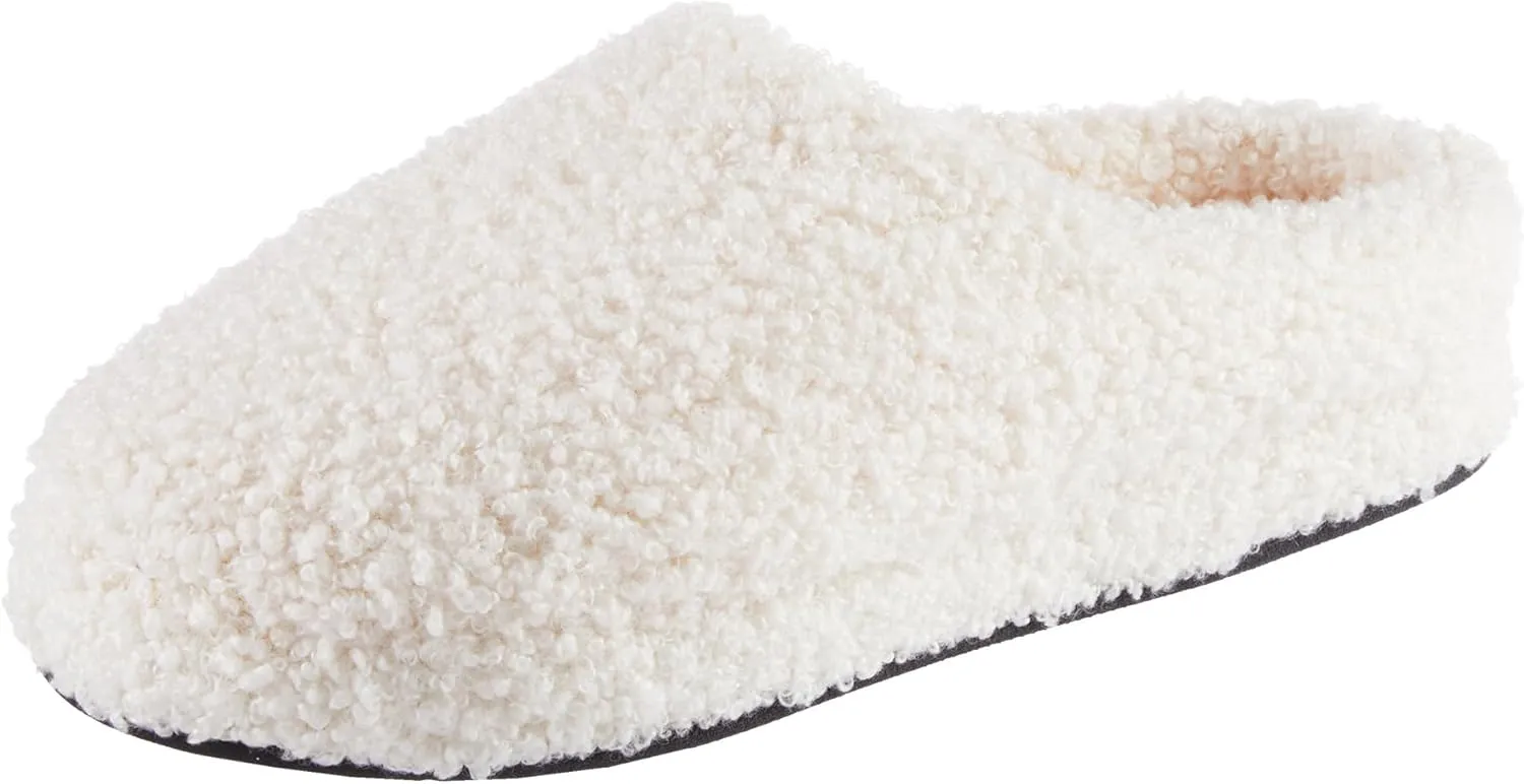 isotoner Women's Slipper