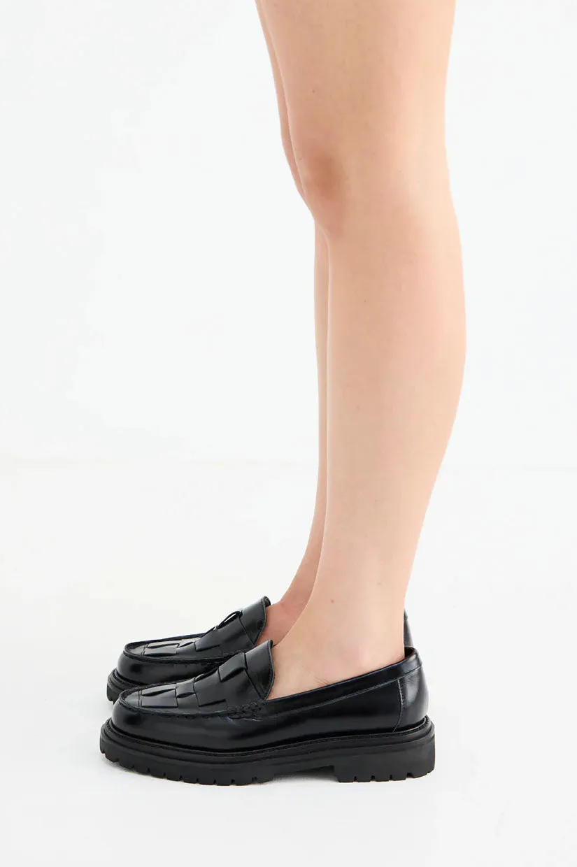 La Tribe Zoe Loafer - Black