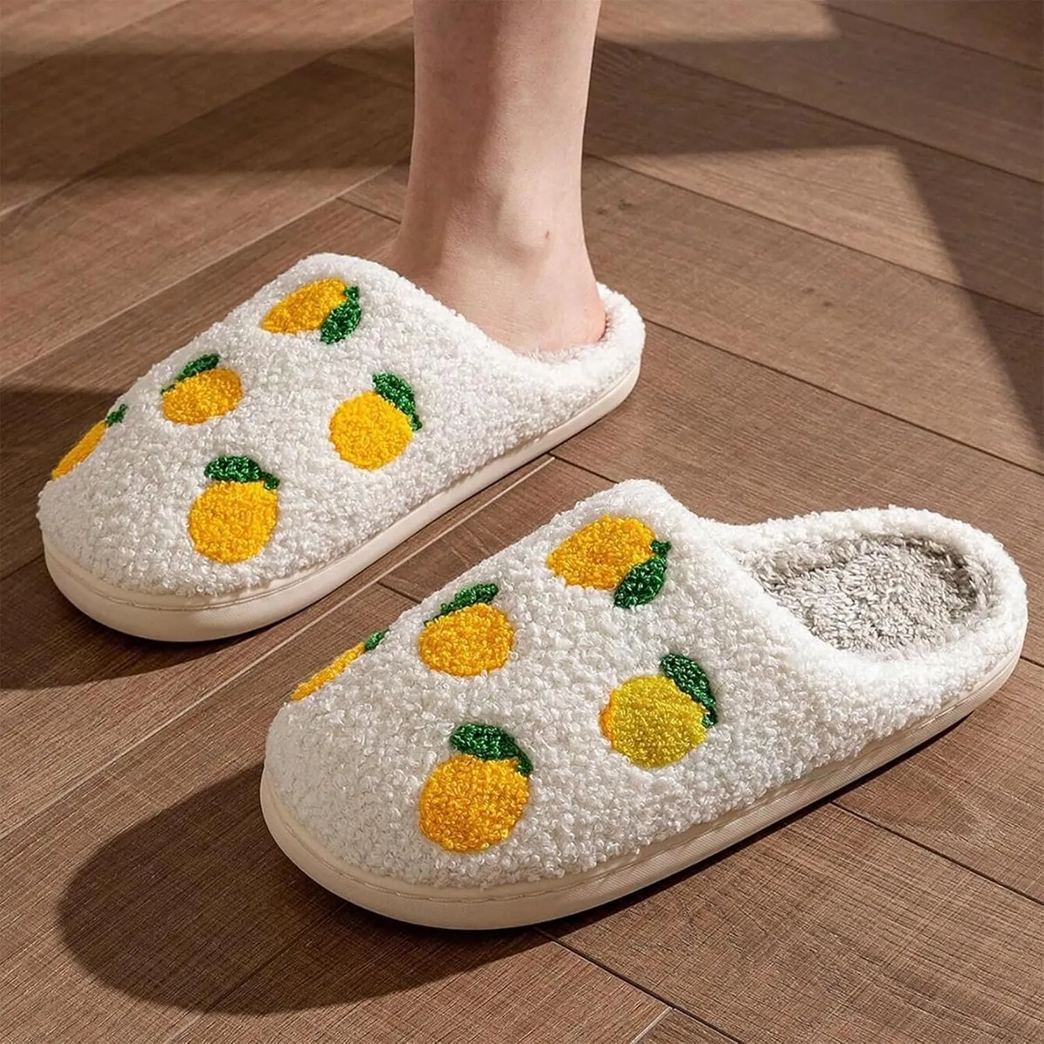 LNERIP Animal Slippers Fruit Slippers Plant Slippers Various Cartoon Patterns Fluffy Soft Memory Foam Retro Indoor Outdoor Home Couple Shoes