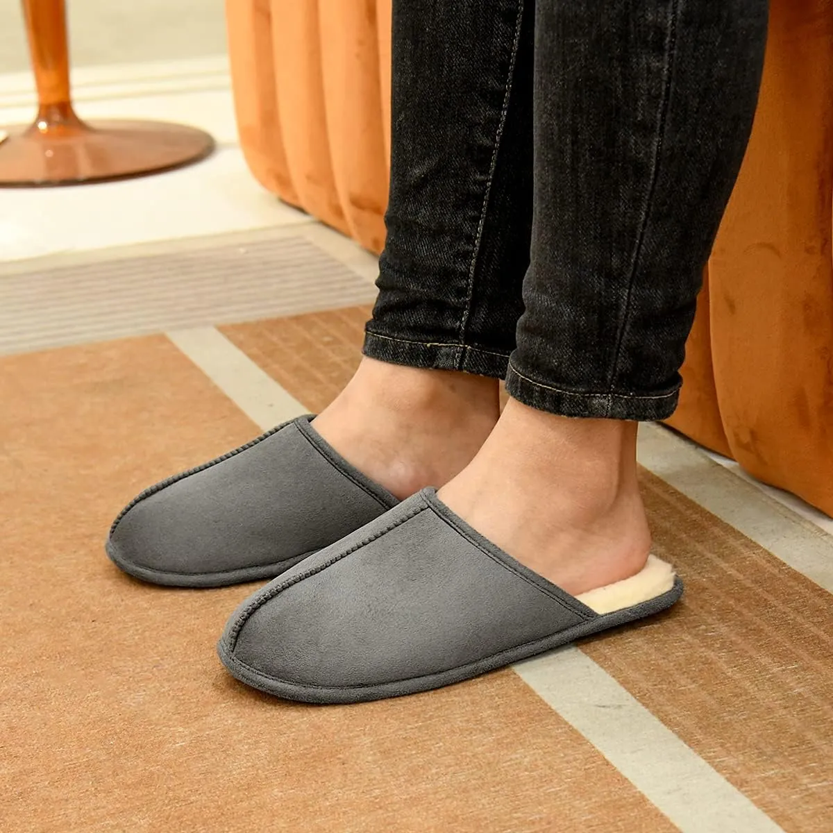 LORDFON Mens-Memory-Foam-Slip-On-House-Slippers Closed Toe Scuff Indoor Home Slipper for Men Comfy Cozy Soft Non-Slip Bedroom Slippers Houseshoes