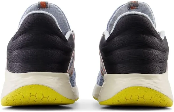 New Balance Unisex-Adult Fresh Foam Roav V1 Running Shoe
