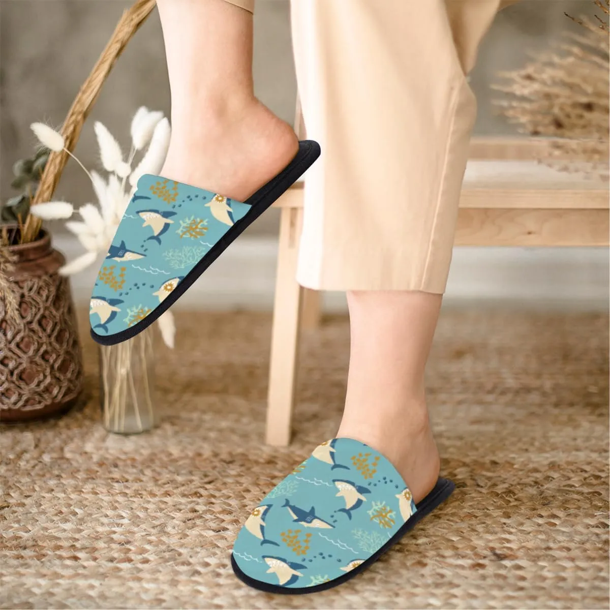 Pineapple Fruit Soft Women Slippers Cozy House Shoes Lightweight Fuzzy Slippers Memory Foam Slippers for Women Indoor and Outdoor