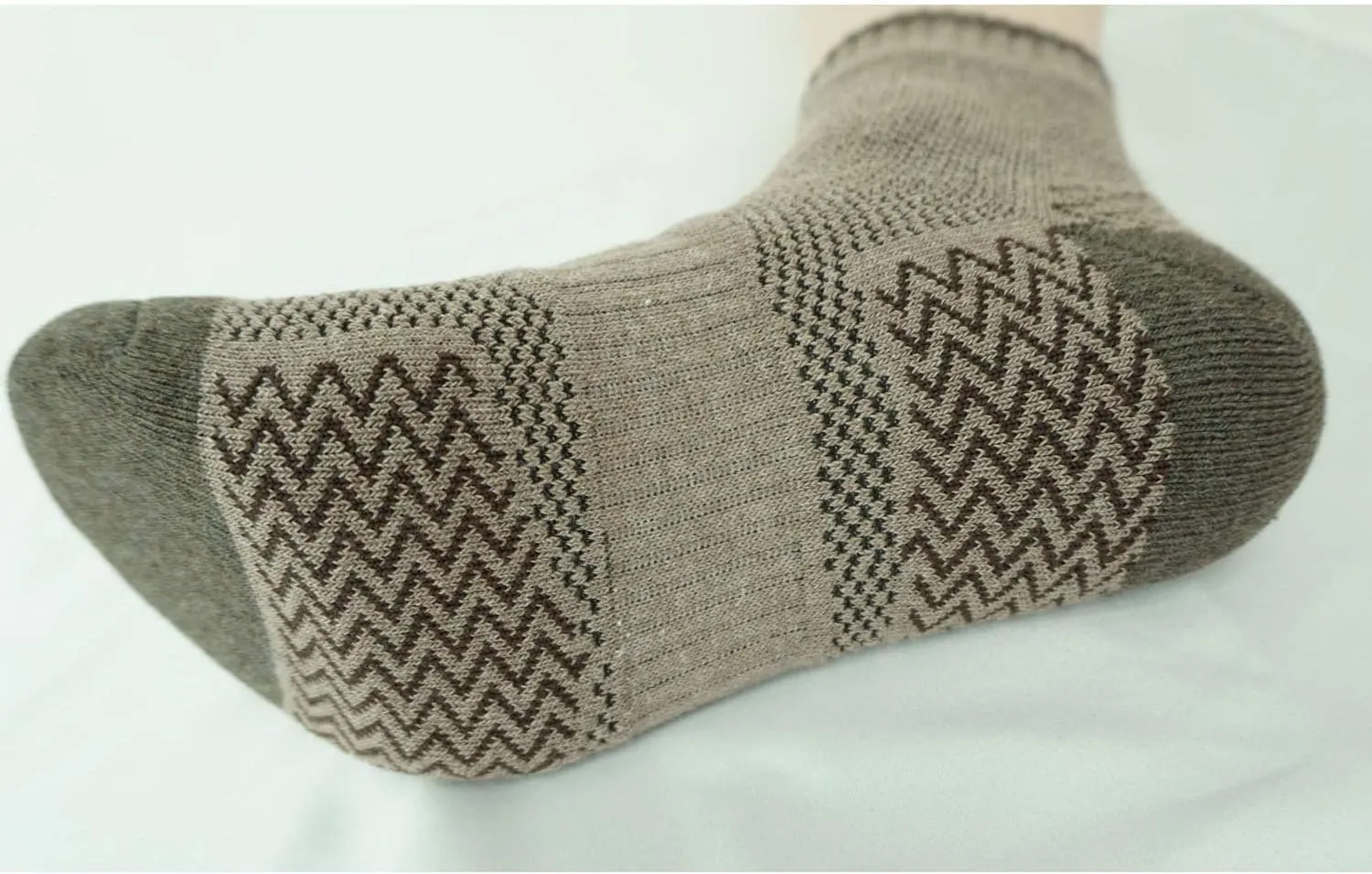 SEOULSTORY7 Men's Full Cushion Mid Quarter Ankle Length Hiking Socks
