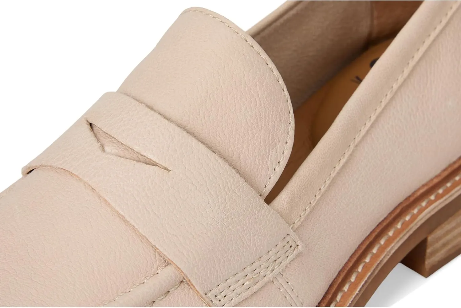 Söfft Women's Mara Loafer Flat