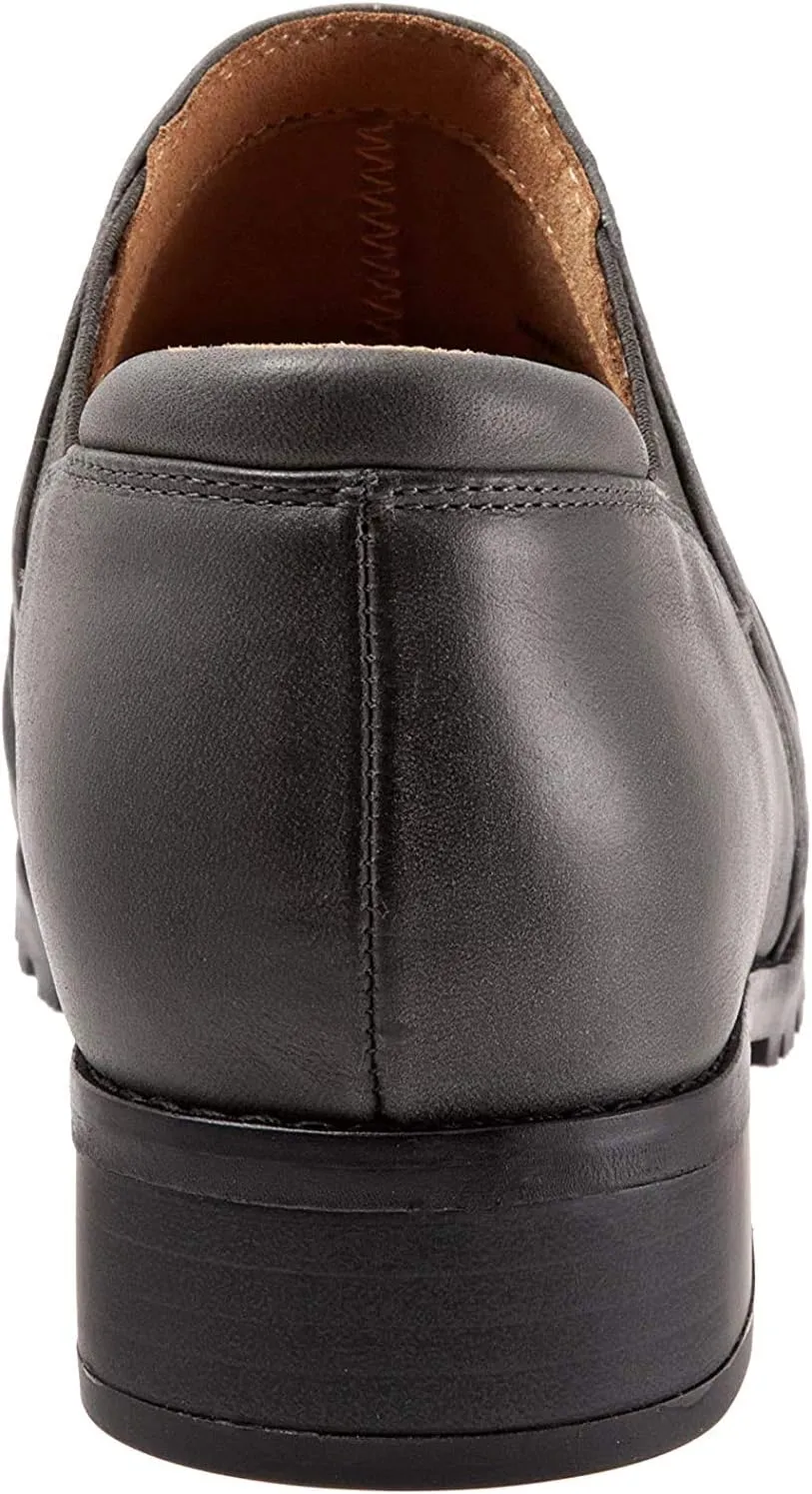 SoftWalk Women's Mara Loafer