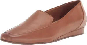 SoftWalk Women's Vista Loafer