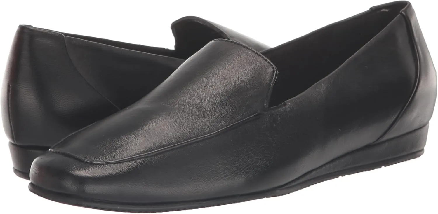 SoftWalk Women's Vista Loafer