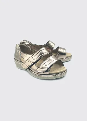 Suave Emily Sandal