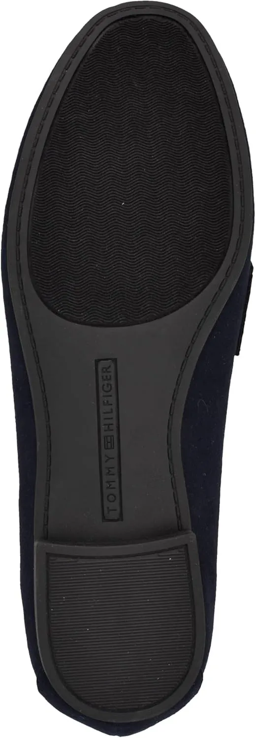 Tommy Hilfiger Women's Cyndia Loafer