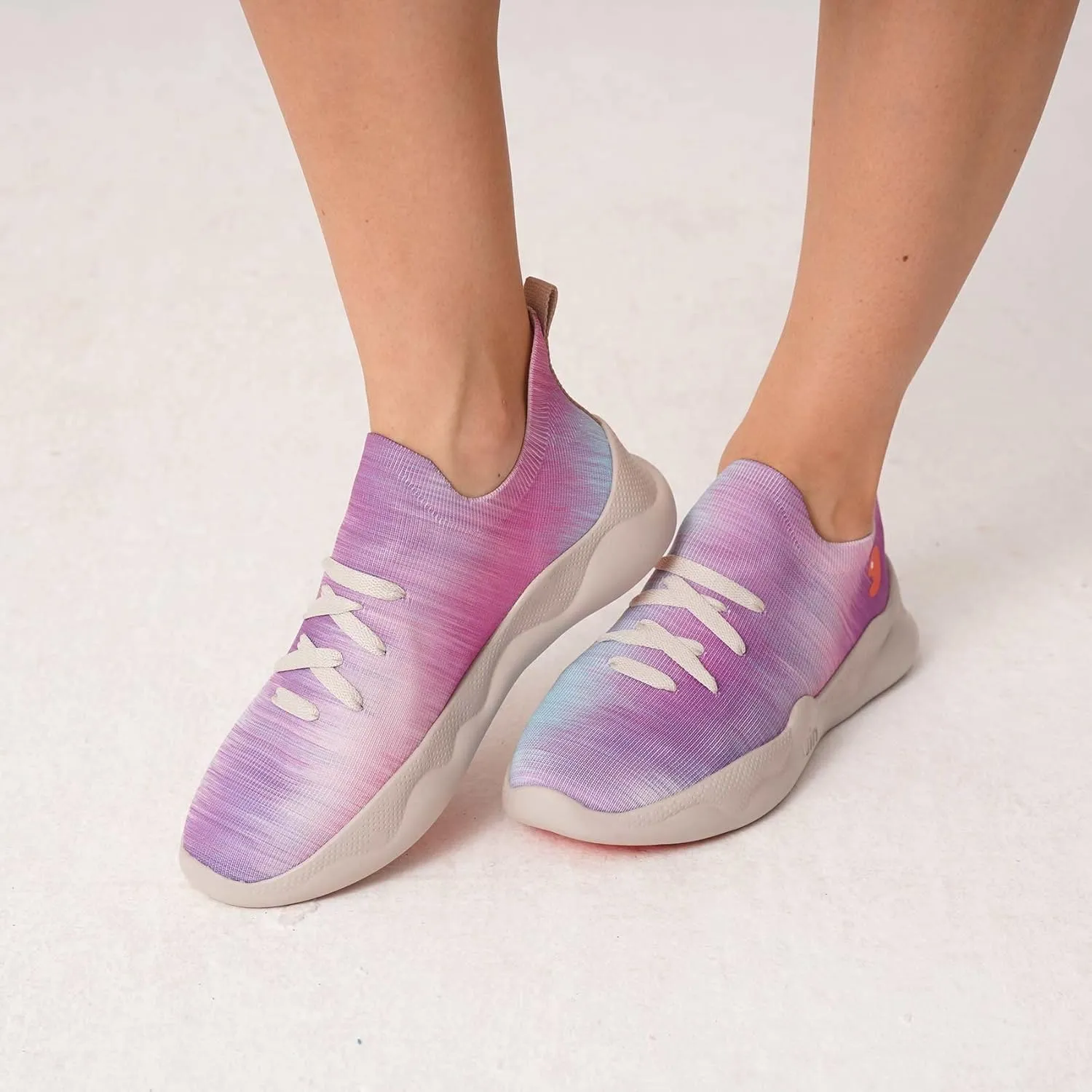 UIN Women's Fashion Sneakers Lightweight Walking Casual Slip Ons Comfortable Art Painted Athletic Travel Shoes