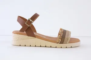 VALERIAS - 1151 A LOW WEDGE SANDAL - TAN COMBO