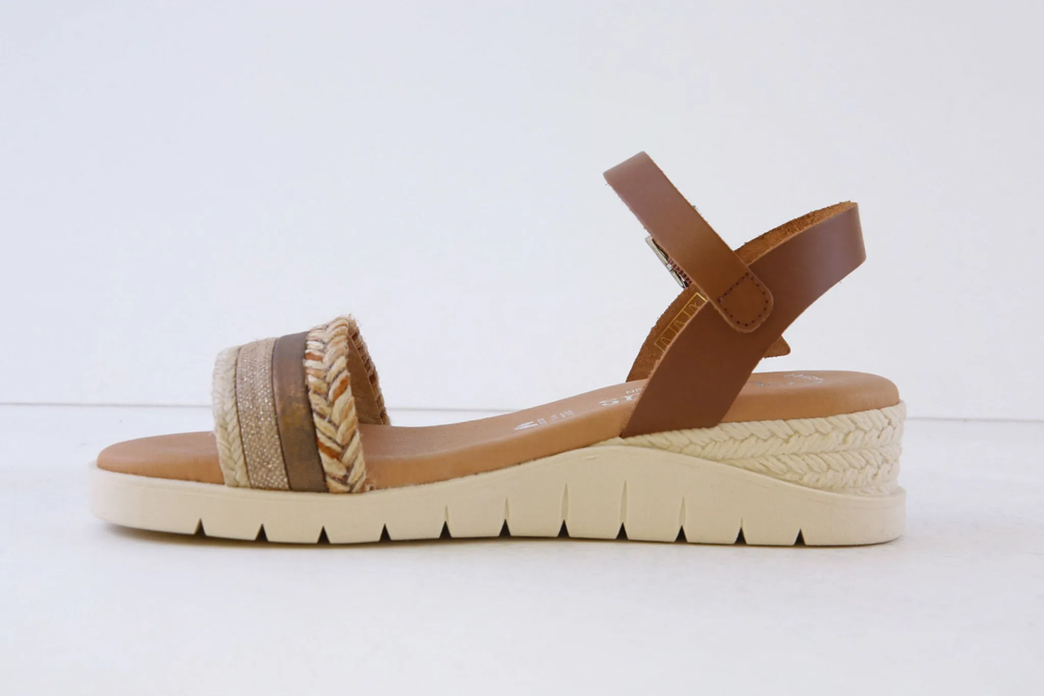 VALERIAS - 1151 A LOW WEDGE SANDAL - TAN COMBO