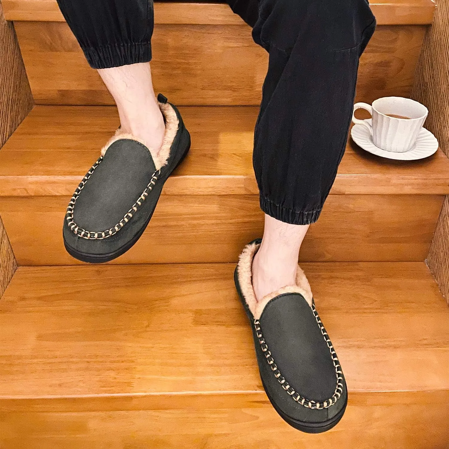 VONMAY Men's Moccasin Slippers Fuzzy House Shoes Fluffy Fur Home Warm Memory Foam Indoor Outdoor