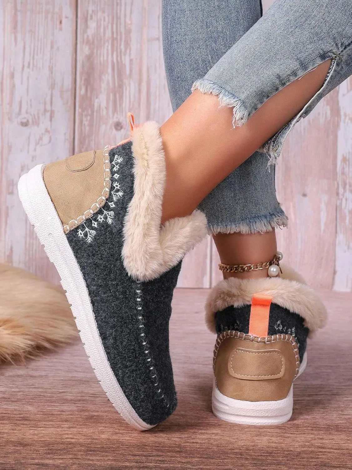Women Memory Foam Bootie Slippers, Warm Cozy Micro Suede Slipper Boots with Fuzzy Plush Lining Collar for Indoor and Outdoor